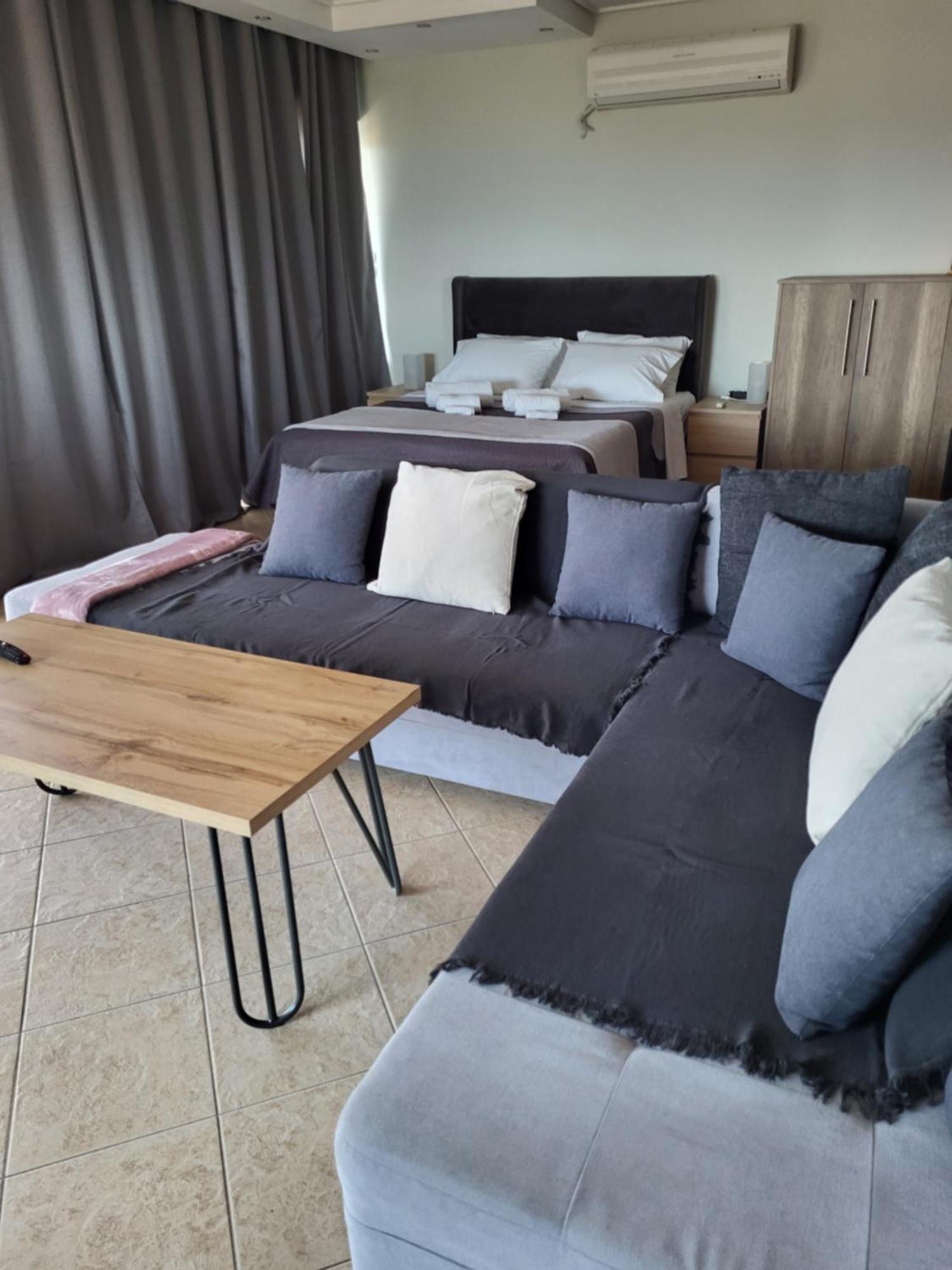 "Stergiou Luxury Apartment 2Nd Floor" Με Κοινη Πισινα Saronida Habitación foto
